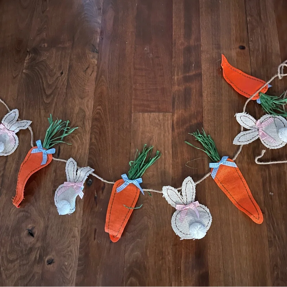 Bunny and carrot Easter garland 69” long 10” tall